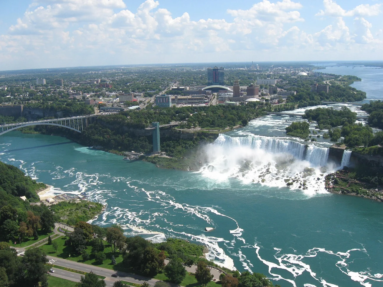 The Niagara day from Whitevale